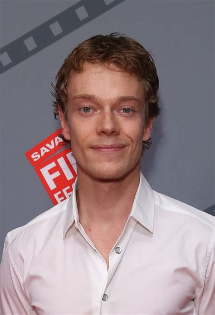
Alfie Templeman Height, Weight, Net Worth, Age, Birthday, Wikipedia, Who, Nationality, Biography 
