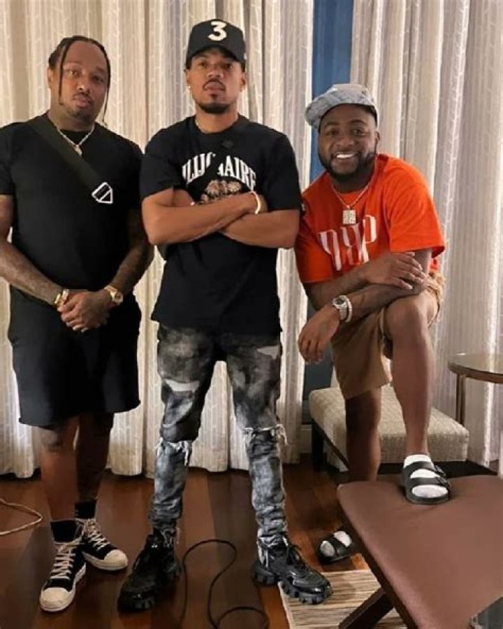 
Chance The Rapper And Davido Were Seen Together In A Studio 