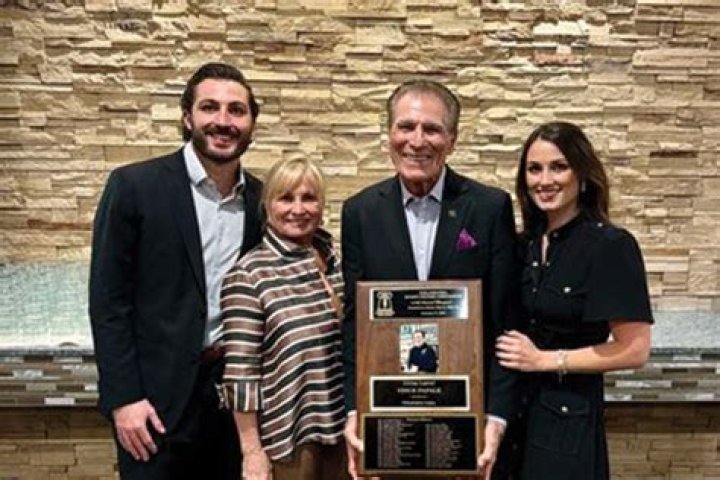 Dick Vermeil Height, Weight, Net Worth, Age, Birthday, Wikipedia, Who, Nationality, Biography