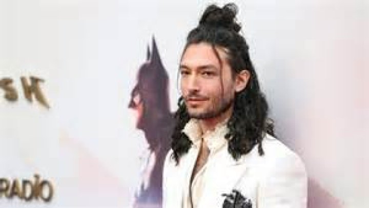 How Old Is Ezra Miller Sister? Meet Caitlin Miller On Instagram