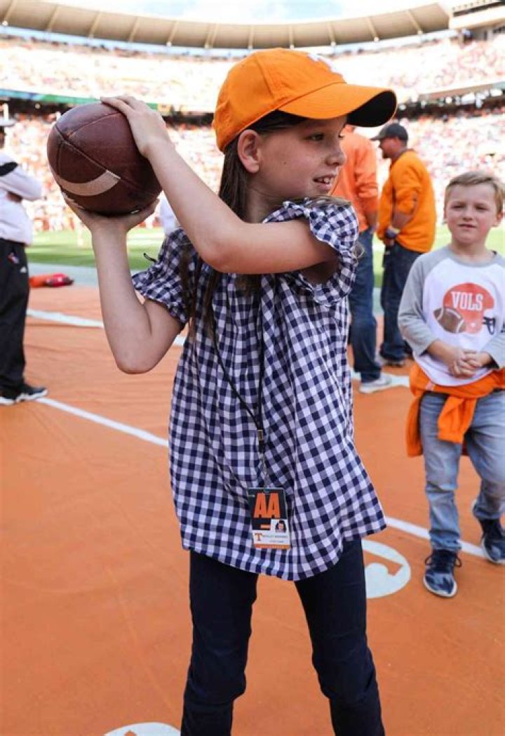 
Inside Peyton Manning’s Family With Wife, Ashley Thompson, and 2 Kids 