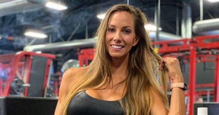 Janna Breslin Height, Weight, Net Worth, Age, Birthday, Wikipedia, Who, Nationality, Biography