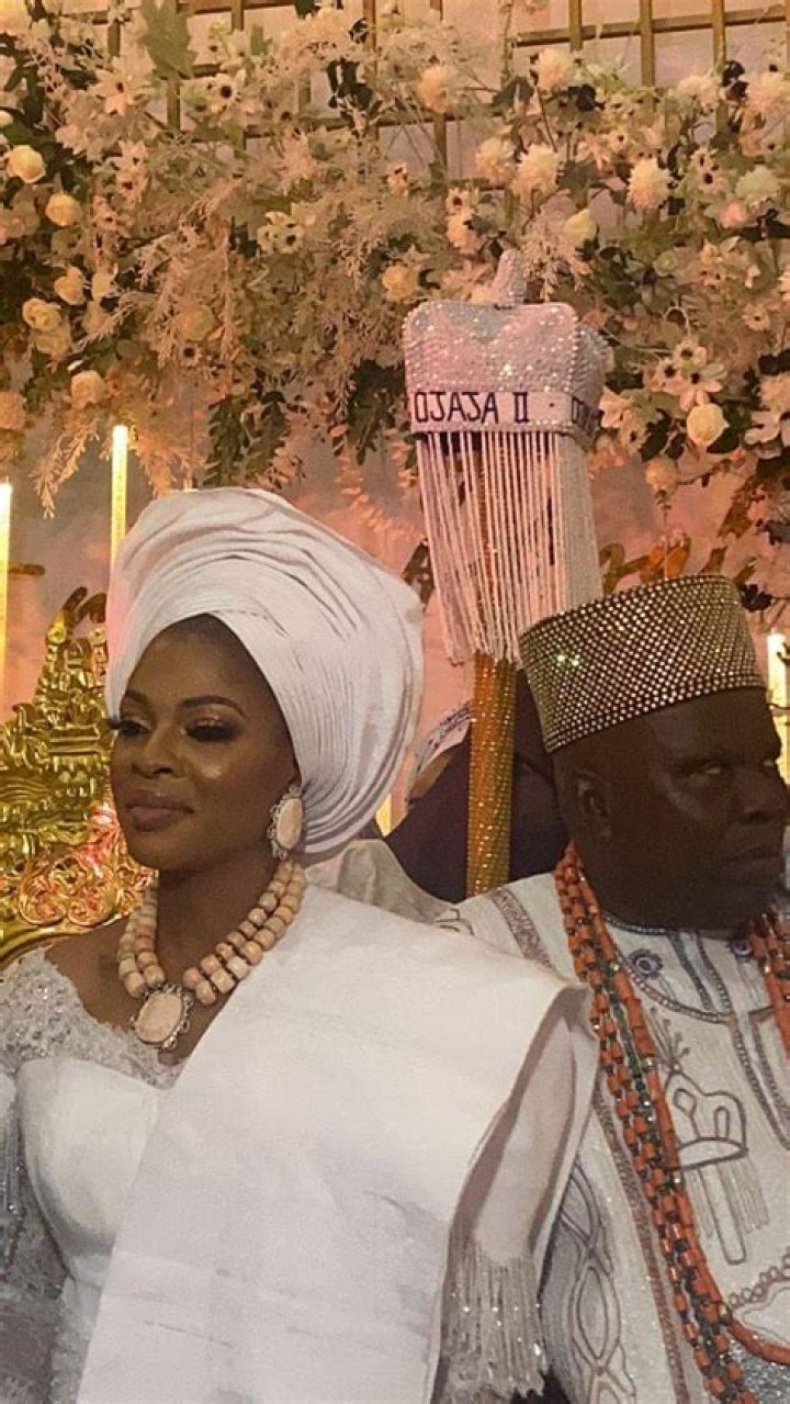 
Meet Princess Temitope Adesegun, The Sixth Wife Of The Ooni Of Ife. 