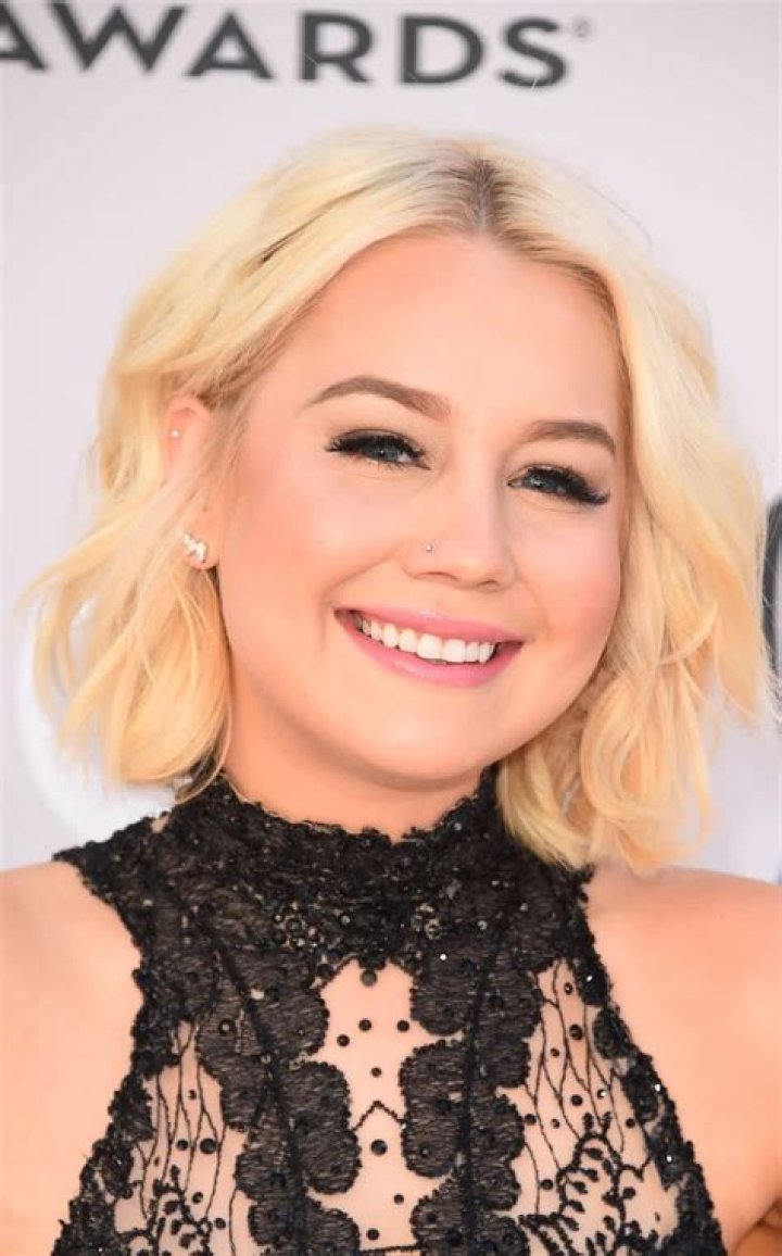 Raelynn Inez Height, Weight, Net Worth, Age, Birthday, Wikipedia, Who, Nationality, Biography