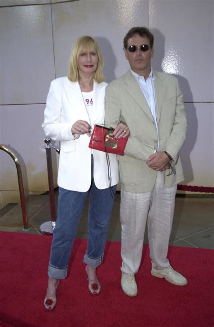 Sally Kellerman Height, Weight, Net Worth, Age, Birthday, Wikipedia, Who, Nationality, Biography