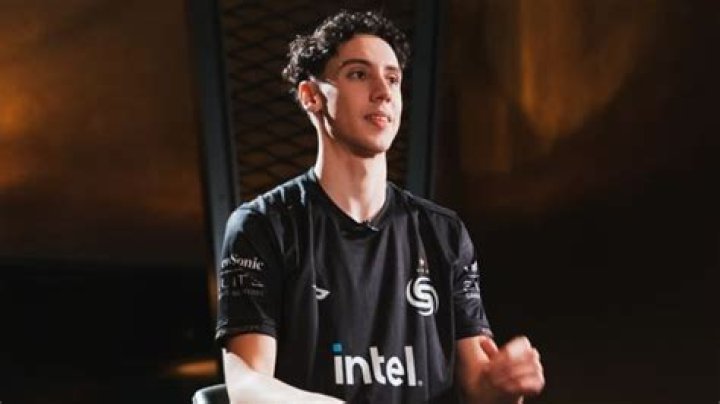 TGLTN – James Giezen Height, Weight, Net Worth, Age, Birthday, Wikipedia, Who, Instagram, Biography