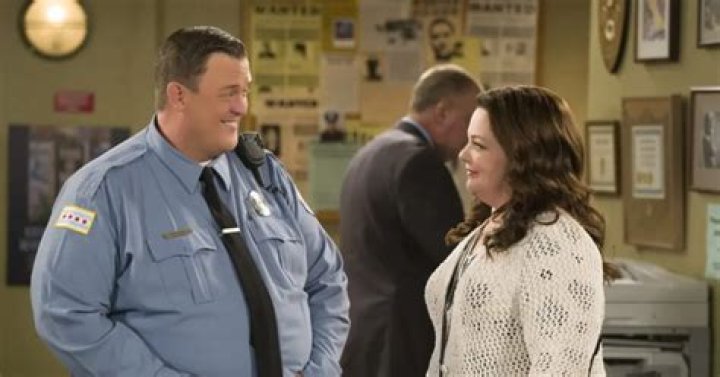 
What Happened To Billy Gardell? Explained 