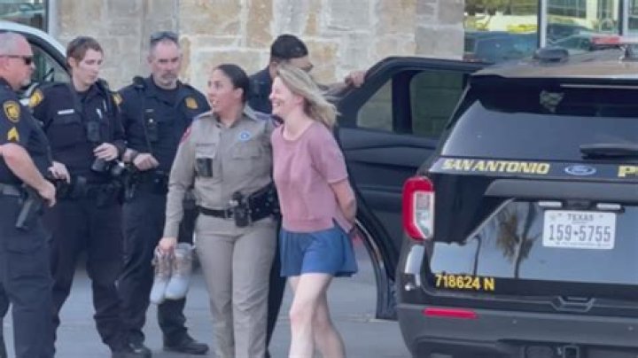 
Who Is Anna Bella Dukes From Albuquerque NM? 18 Year Old Arrested For Murder Of Elias Otero 