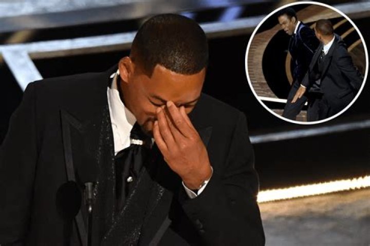 
Will Smith Jokes About Wanting To Get Back On Social Media After Oscars Slap 